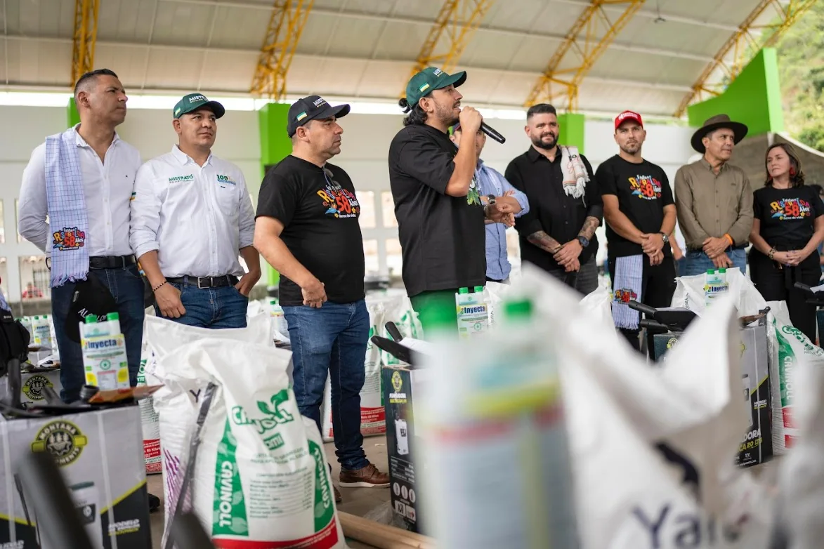 La Gobernación les entregó insumos agropecuarios a Campesinos de Mistrató