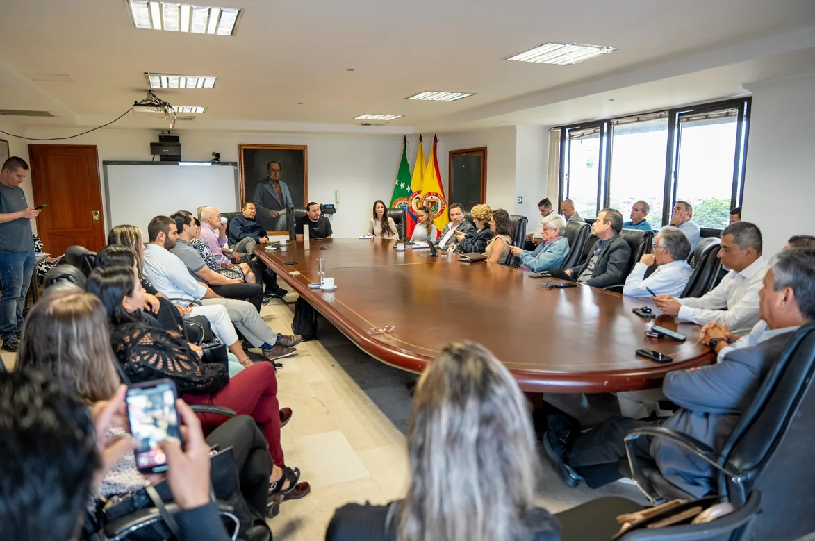 Gobernador Juan Diego Patiño lidera con los gremios agenda estratégica para el desarrollo de Risaralda