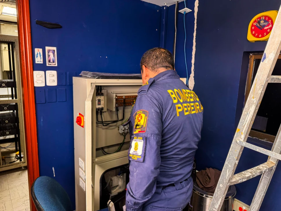 Diger lideró la revisión y verificación de la infraestructura del teatro Comfamiliar