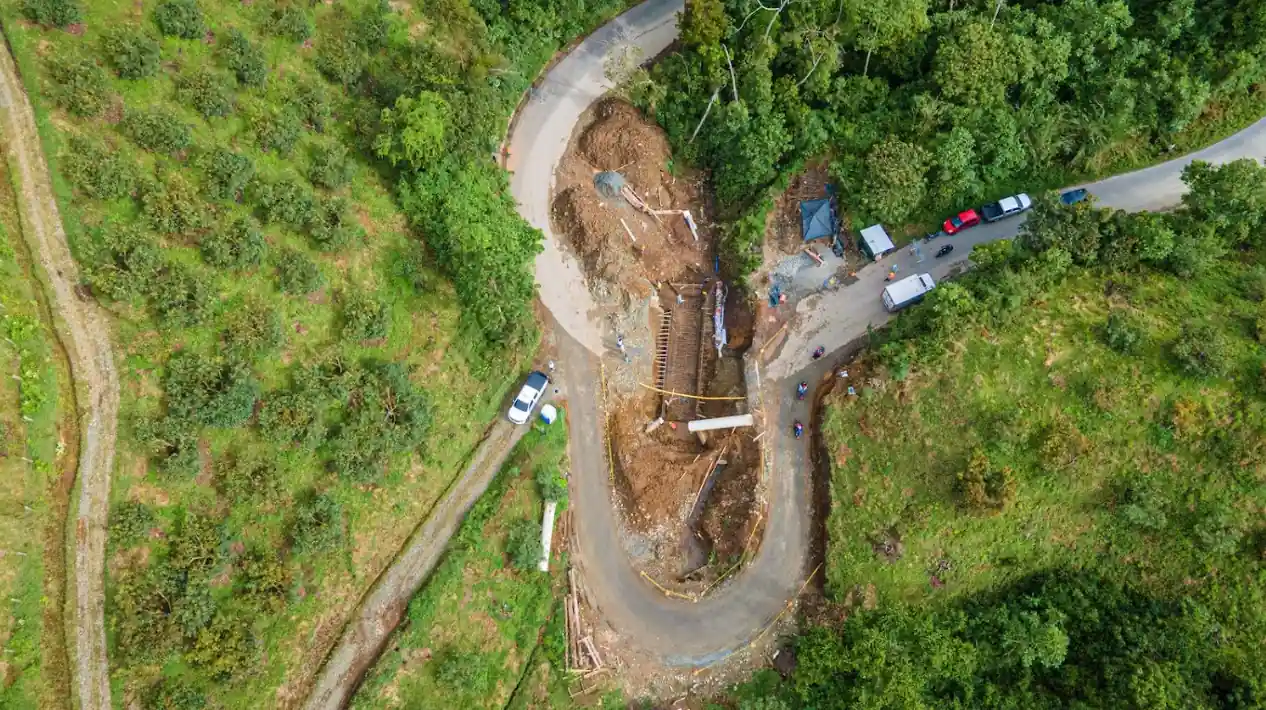 Gobernación de Risaralda reporta avance del 60 % en obras viales de Quinchía, afectadas por el invierno