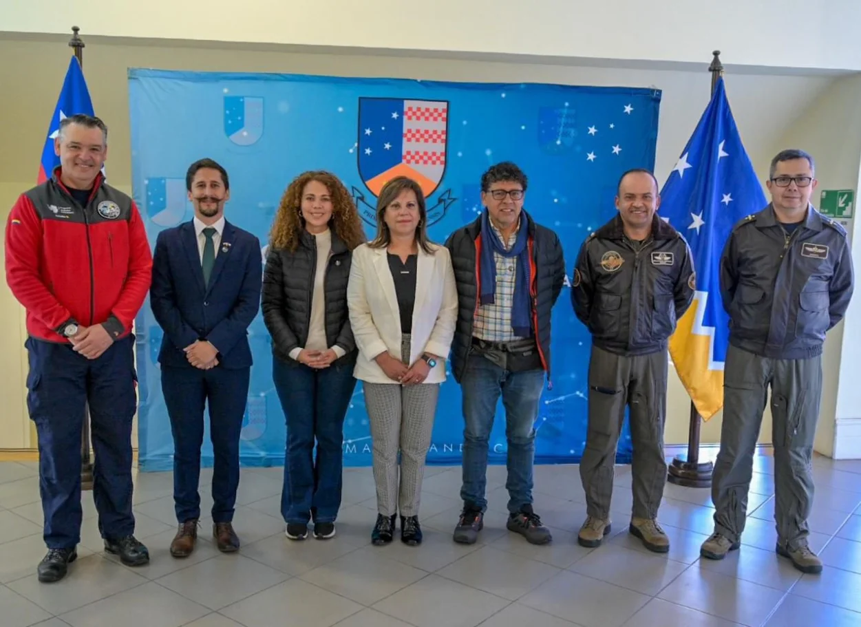 Colombia y Chile fortalecen su cooperación antártica con encuentros estratégicos en el estrecho de Magallanes