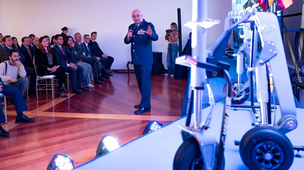 Colombia avanza en tecnología aeroespacial en alianza estratégica con Airbus España