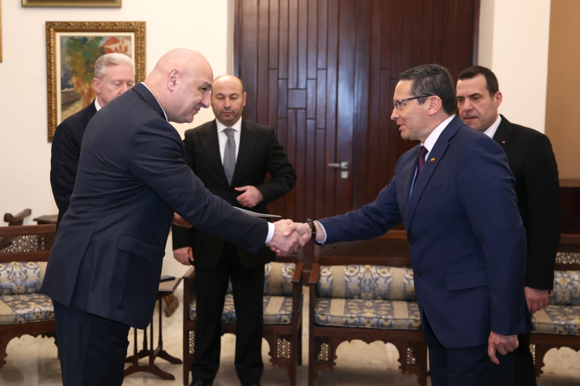 El Embajador Edwin Ostos Alfonso presenta cartas credenciales ante el Presidente de la República Libanesa, Joseph Aoun
