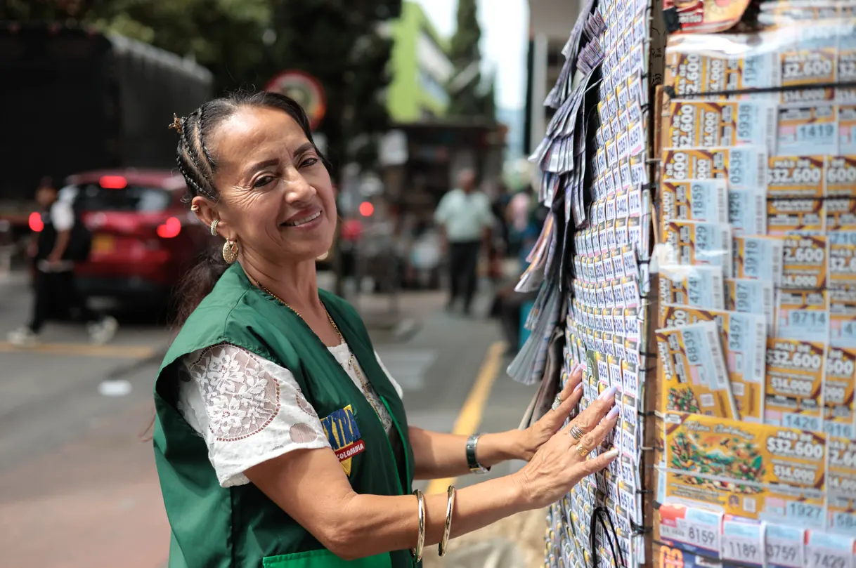 Una vendedora de la Lotería del Risaralda que inspira en el Mes de la Mujer por ser un milagro de vida