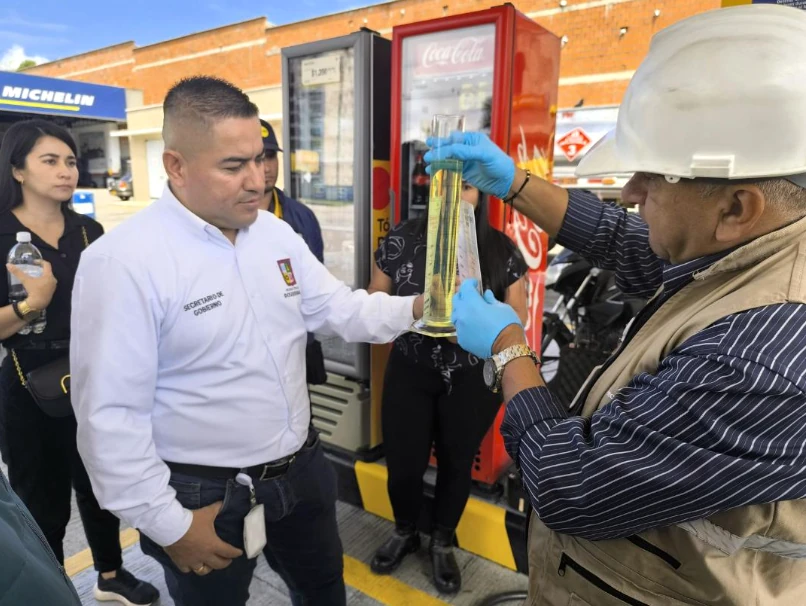 Alcaldía de Dosquebradas y Amco ‘calibran’  estaciones de servicio