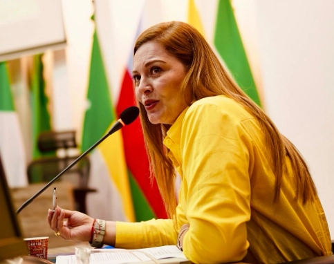 La Diputada Paola Nieto asume la presidencia de la Comisión de Equidad de Género y presenta su plan para el empoderamiento femenino en Risaralda