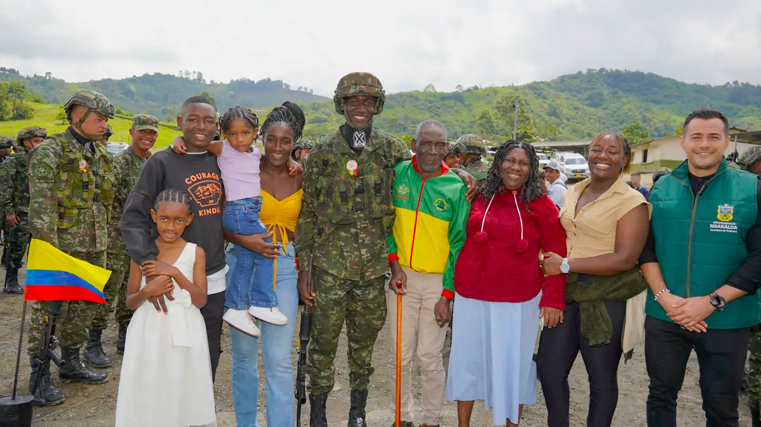 Soldados que protegerán el Eje Cafetero juraron bandera en Santa Rosa de Cabal