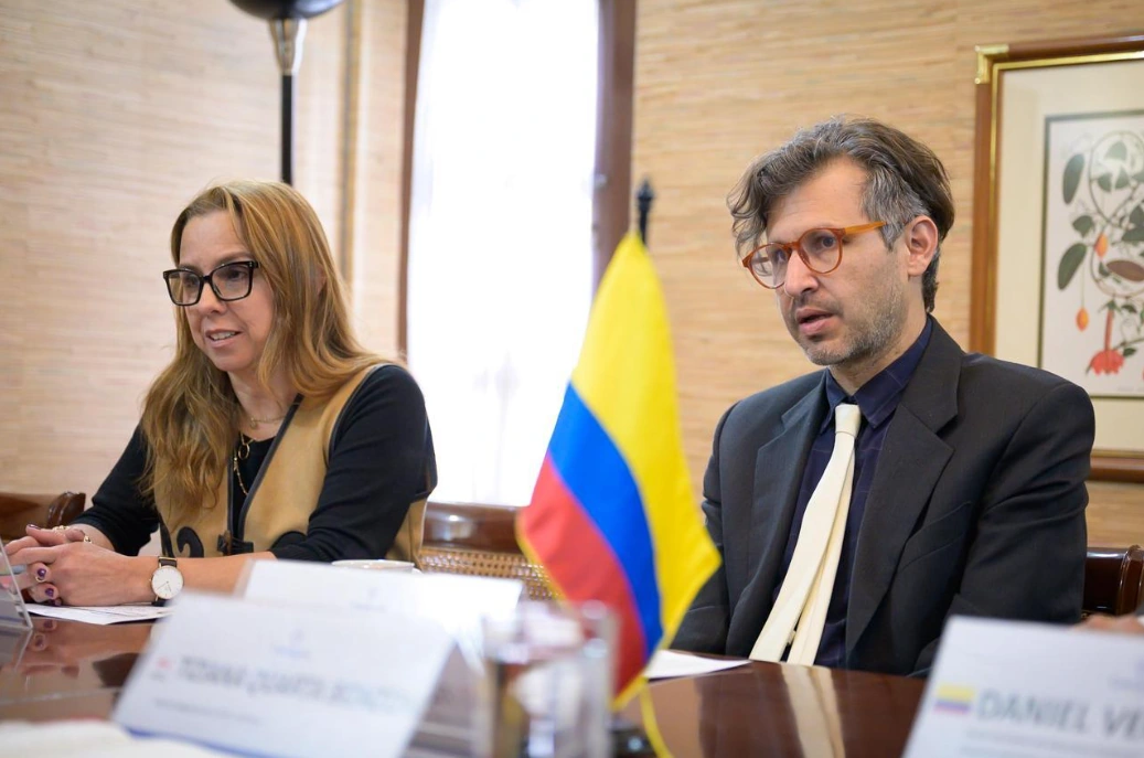 Viceministro de Asuntos Multilaterales recibe a la Jefe Interina de la FICR en Colombia