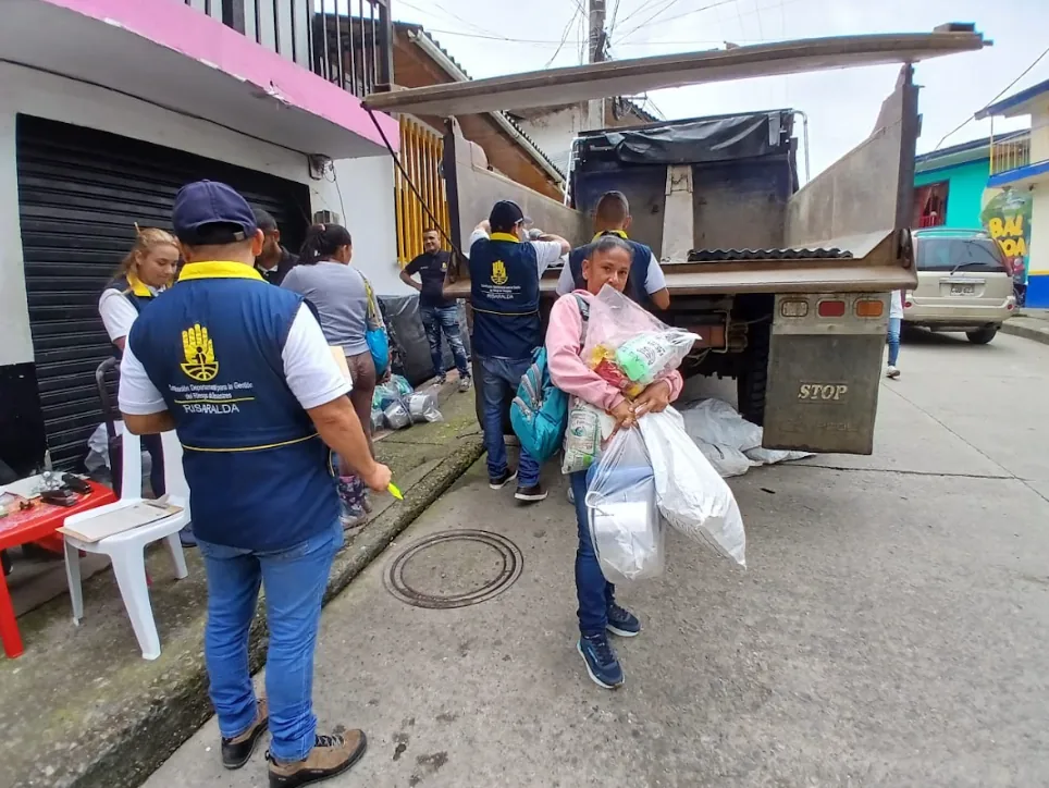 Gobernación entregó ayuda humanitaria a familias del municipio de Balboa afectadas por las lluvias