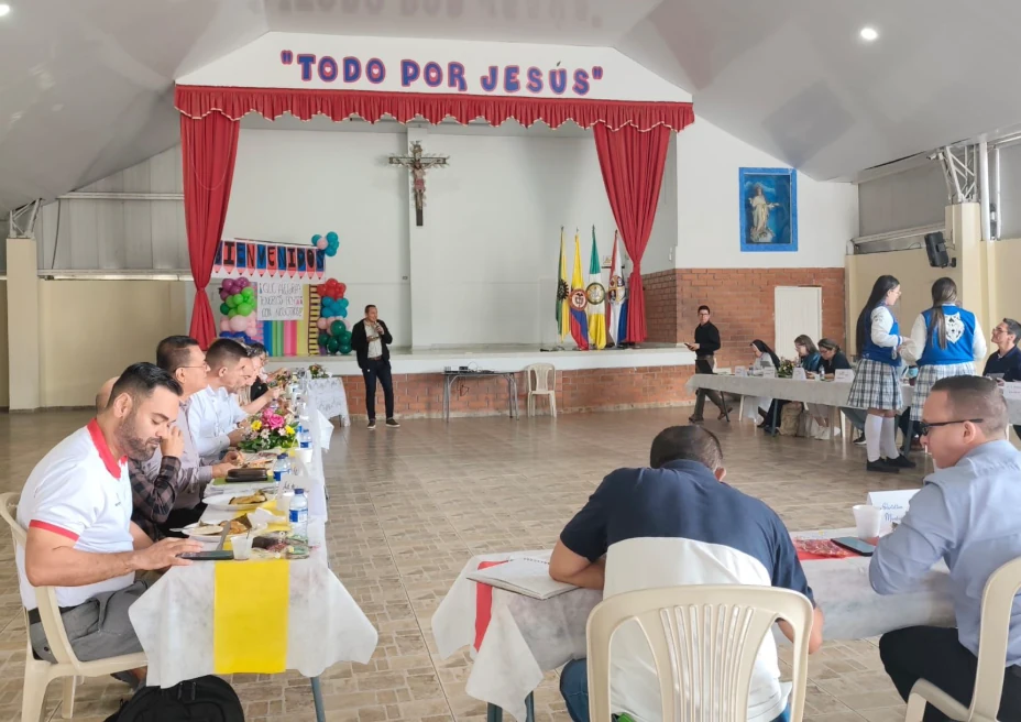 Alcaldía y rectores trabajan de la mano para beneficiar a 26 mil estudiantes de Dosquebradas