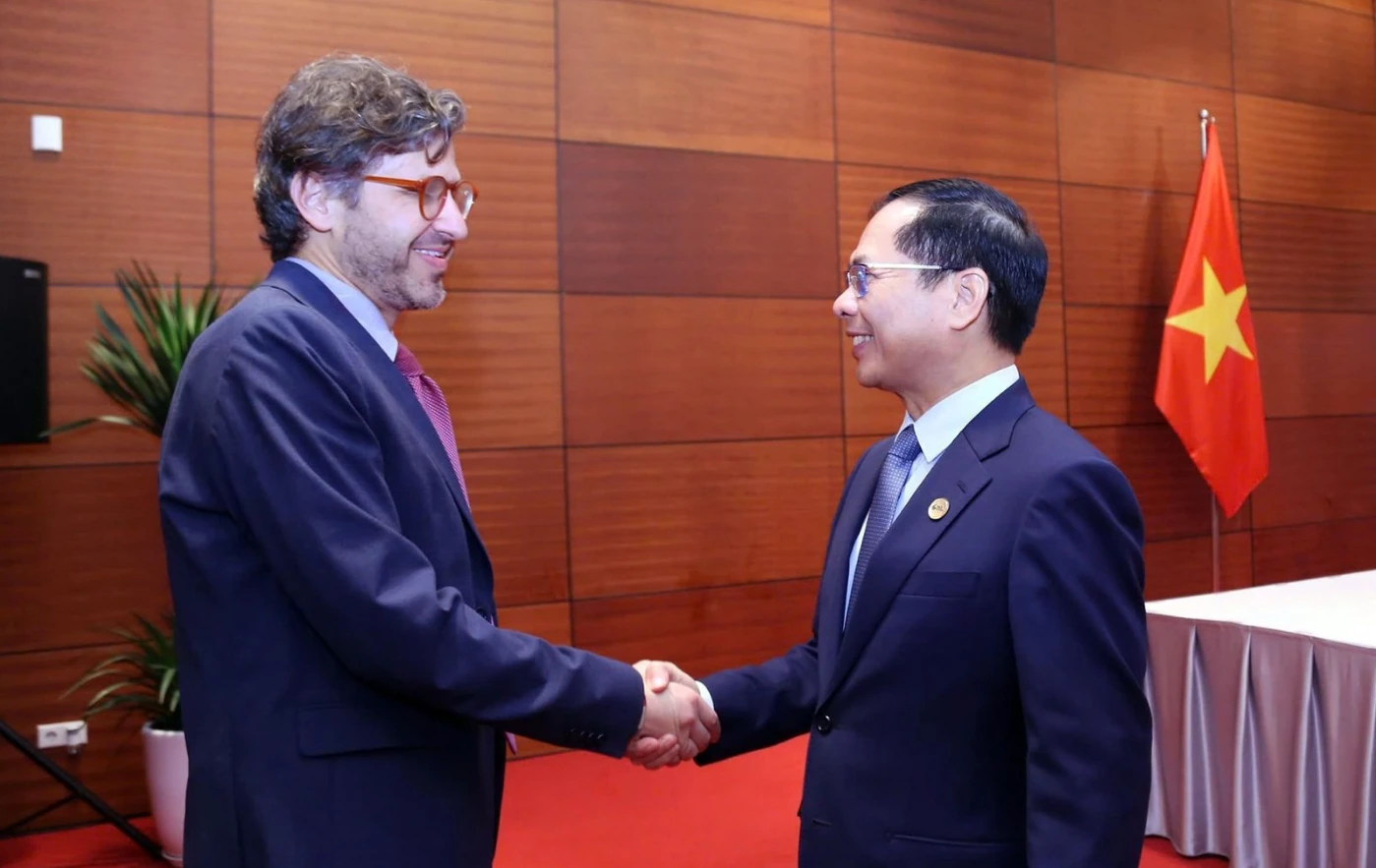 Colombia participa en la IV Cumbre P4G en Vietnam y afianza relaciones clave en el sudeste asiático