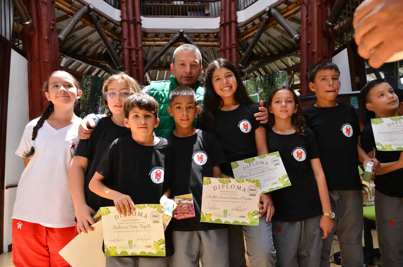 La CARDER exaltó la labor de estudiantes investigadores del Liceo Taller San Miguel
