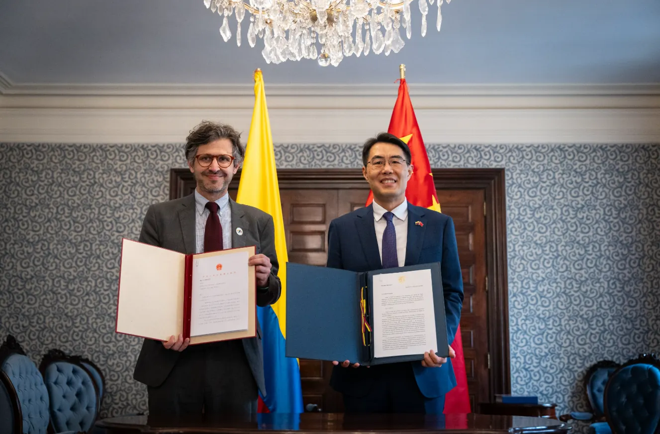 El Gobierno de la República Popular China dona 470 equipos tecnológicos al Ministerio de Relaciones Exteriores