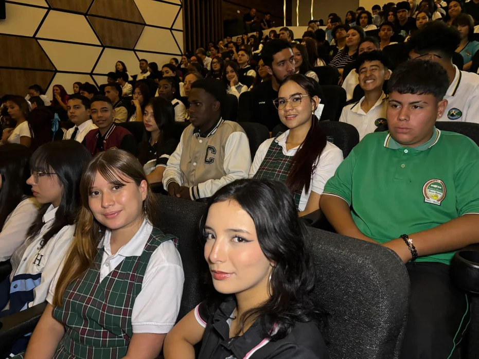 Estudiantes de Pereira fortalecen su liderazgo y la participación democrática