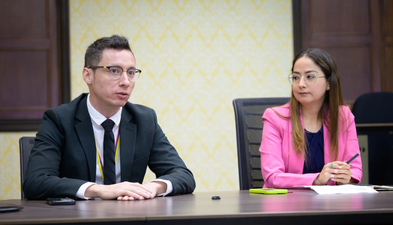 Beca Colombia 2025 será promovida por embajadas, consulados y misiones diplomáticas en el exterior