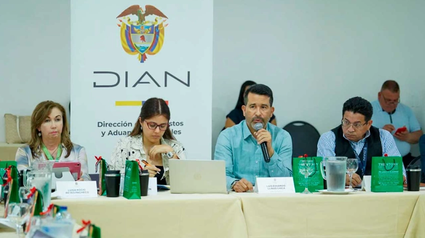 Dian cumple meta de recaudo del primer trimestre de 2025 y evalúa regulación para OnlyFans y otras plataformas de comercio electrónico