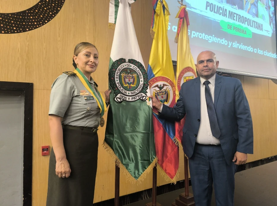 Alcalde de Dosquebradas realizó reconocimiento a la Policía Metropolitana de Pereira, en sus 15 años de servicio