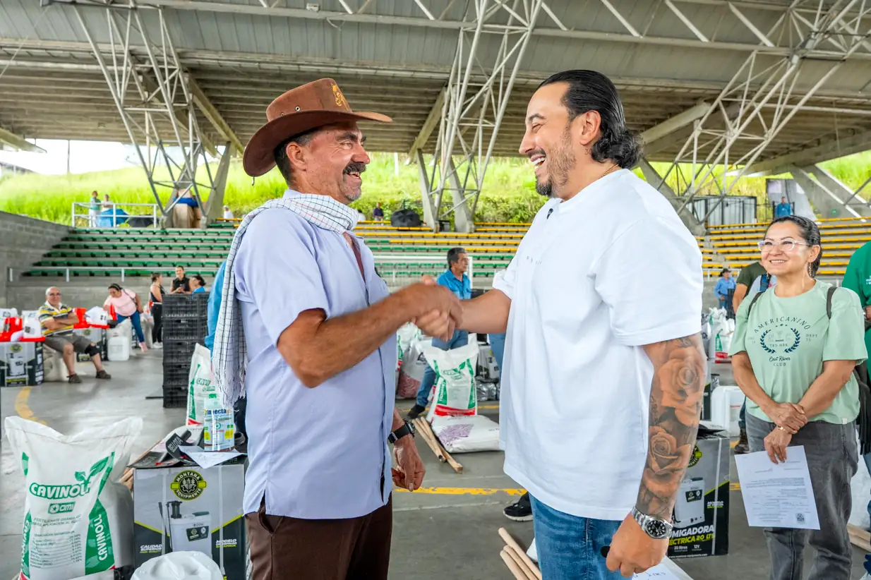 Más de 120 familias campesinas de Dosquebradas recibieron un impulso para transformar su futuro productivo