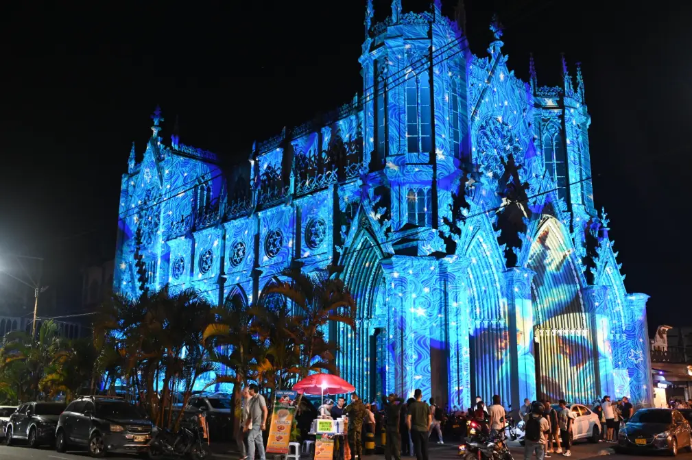 Con una amplia oferta religiosa, turística y cultural empezó la Semana Mayor
