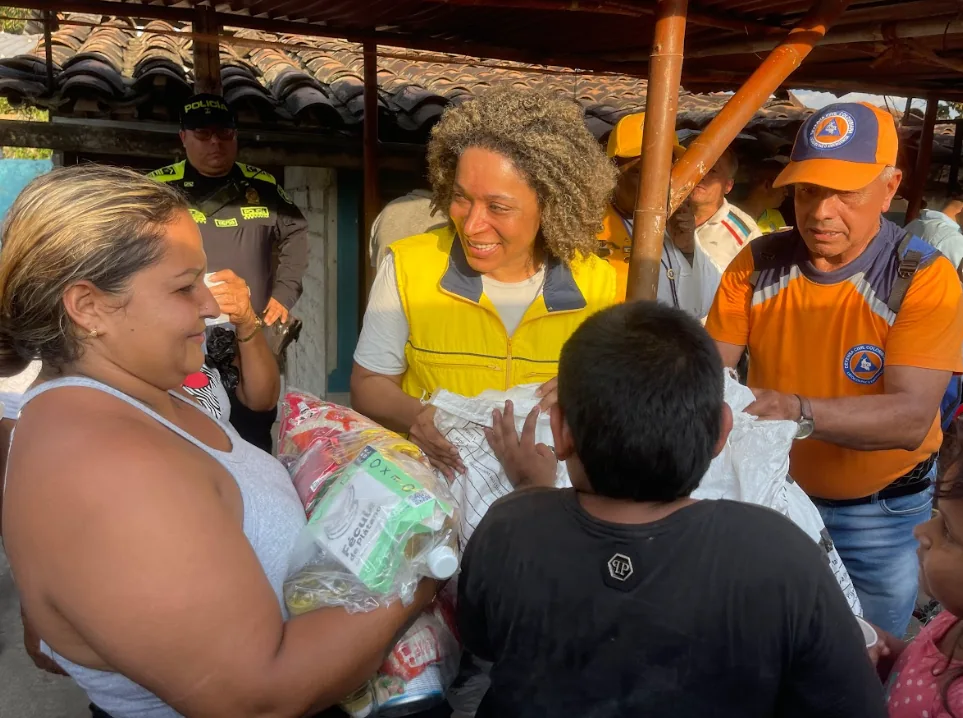 Gobernación entregó ayuda humanitaria a familias de La Virginia damnificadas por incendio