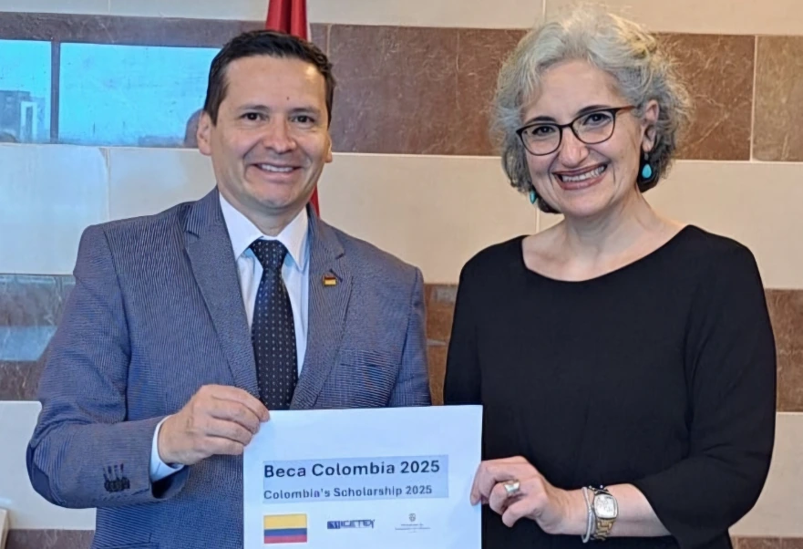 Embajador de Colombia y la Ministra de Educación del Líbano dialogan sobre la Beca Colombia 2025 ofrecida por el ICETEX para ciudadanos extranjeros