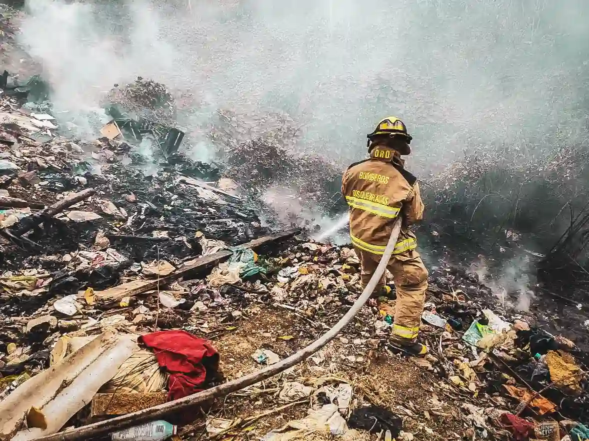 Bomberos de Dosquebradas capacita a estudiantes de tres departamentos