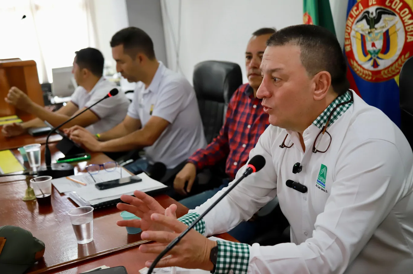 En Marsella se socializó la recuperación de predios rurales, oferta hídrica y construcción de obras