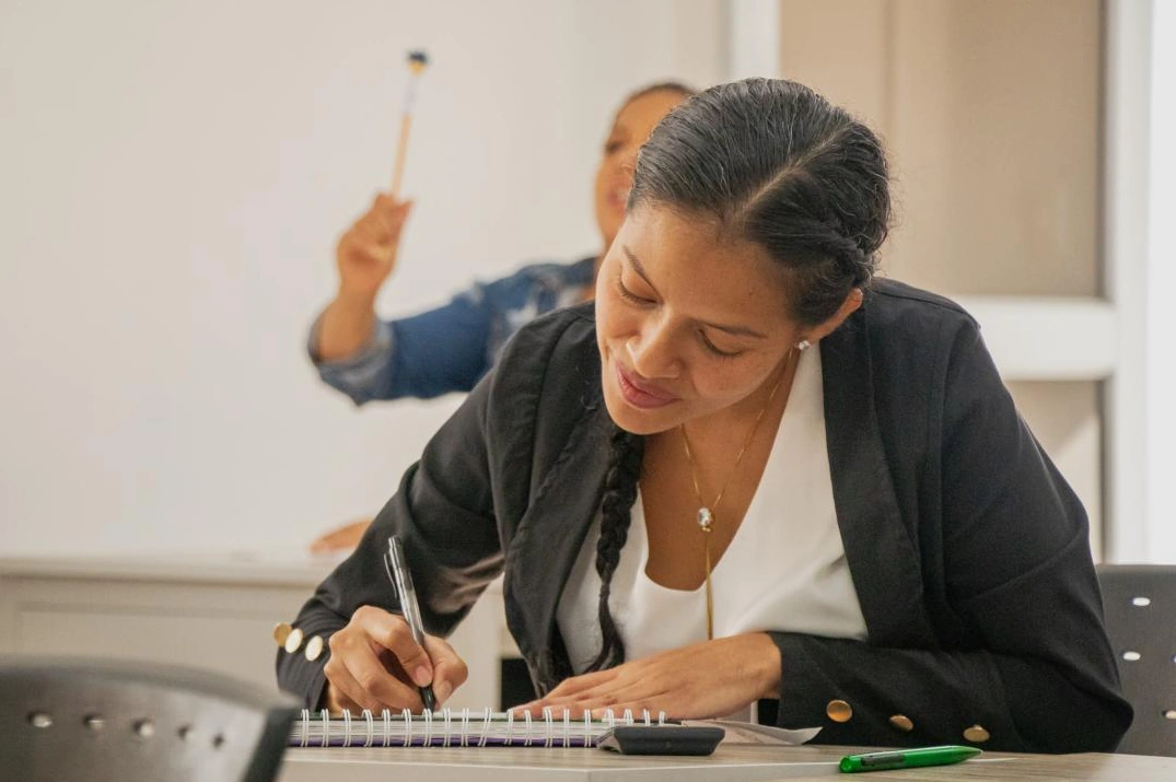 Técnico Laboral por competencias en Cuidado de Personas Dependientes,una formación con dedicación social y de alta demanda en el mundo