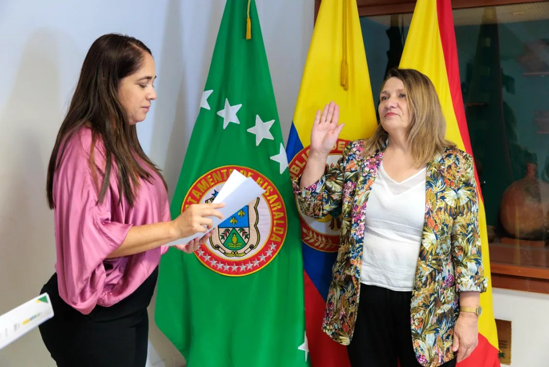 Ciudadana rusa recibe nacionalidad colombiana, tras 33 años de residencia en Risaralda