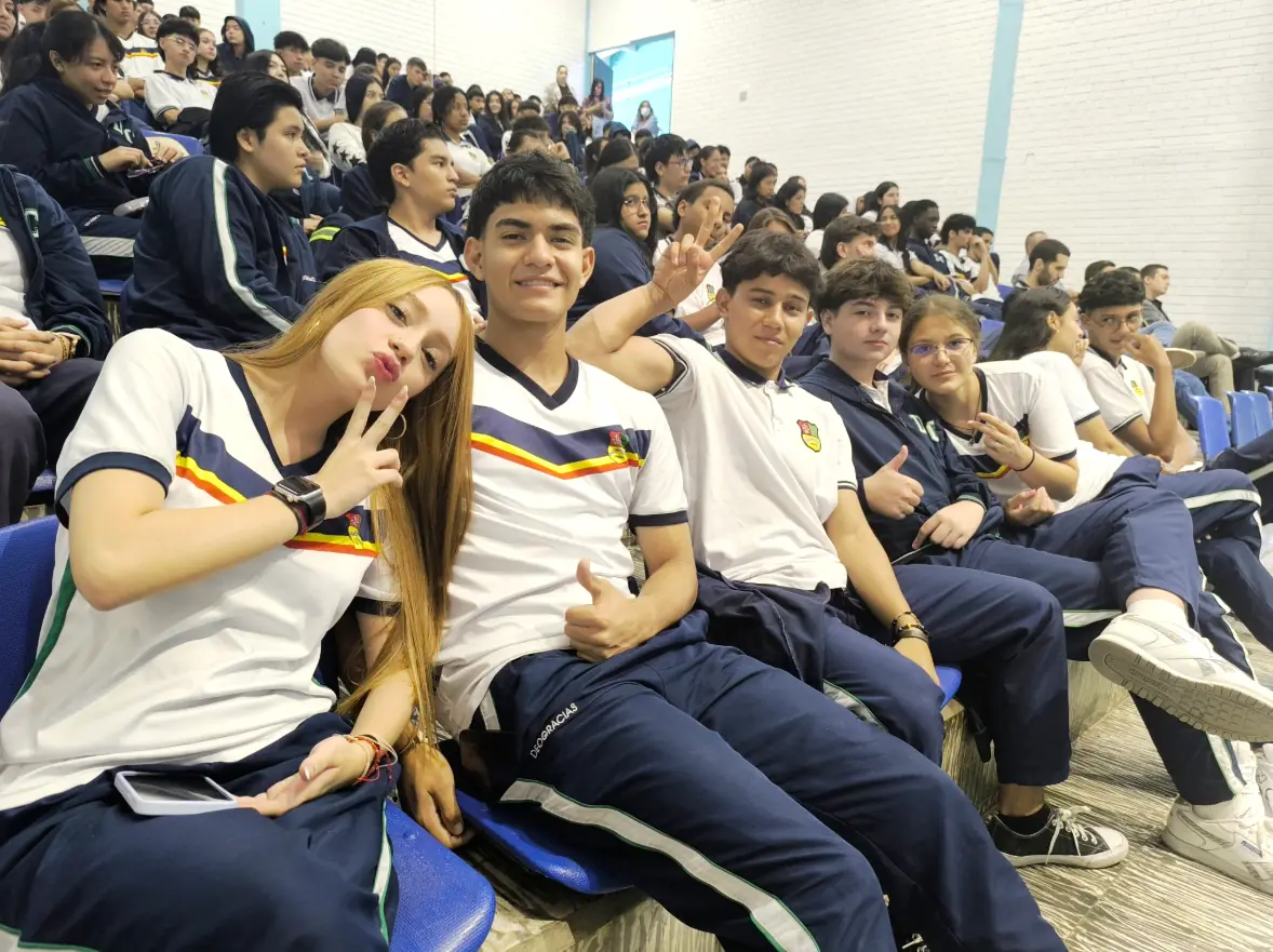 Estudiantes de Pereira reciben herramientas de formación para su futuro