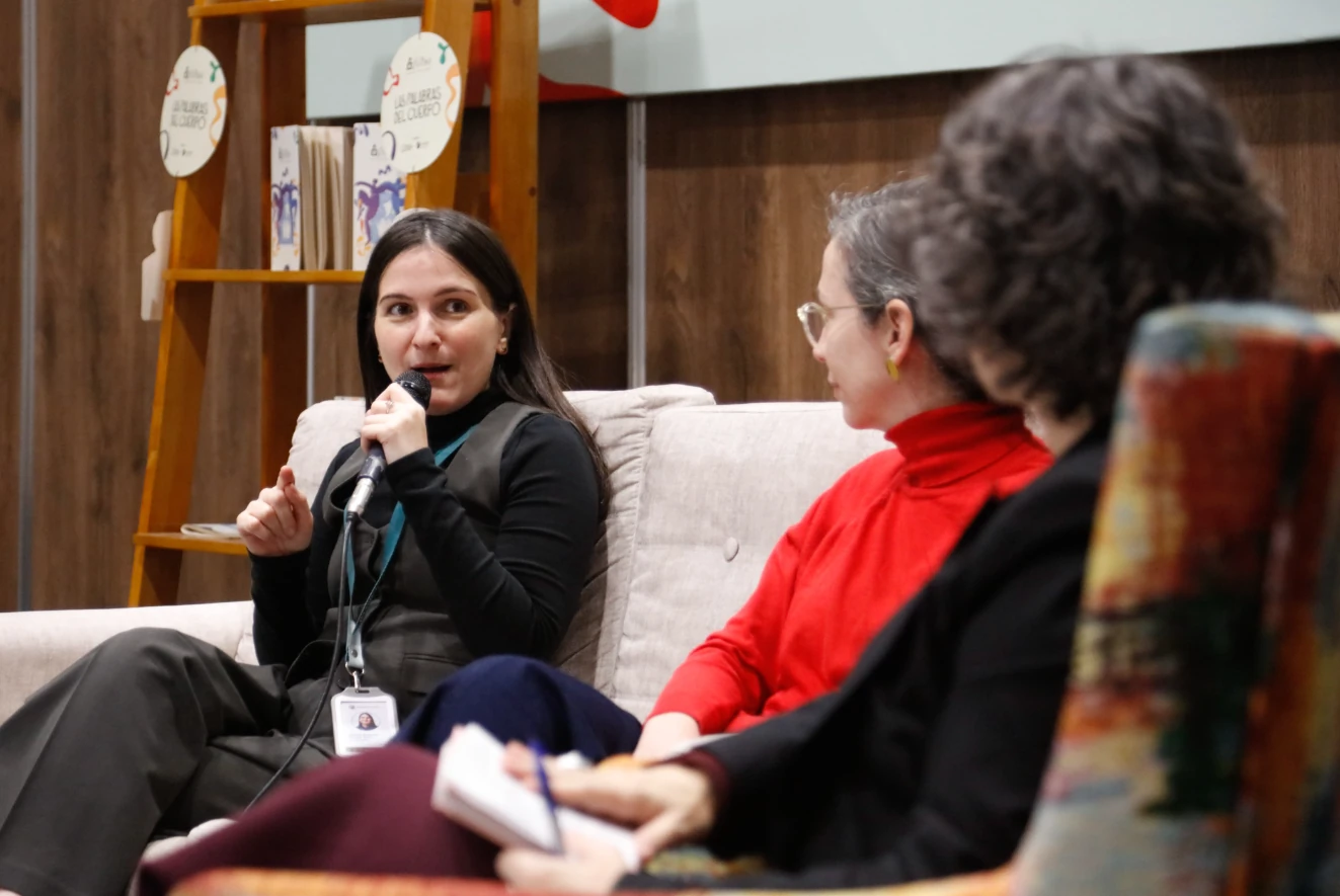 Conversatorio de la Cancillería en la FILBo destacó el papel de las mujeres en la literatura y las Ferias del Libro