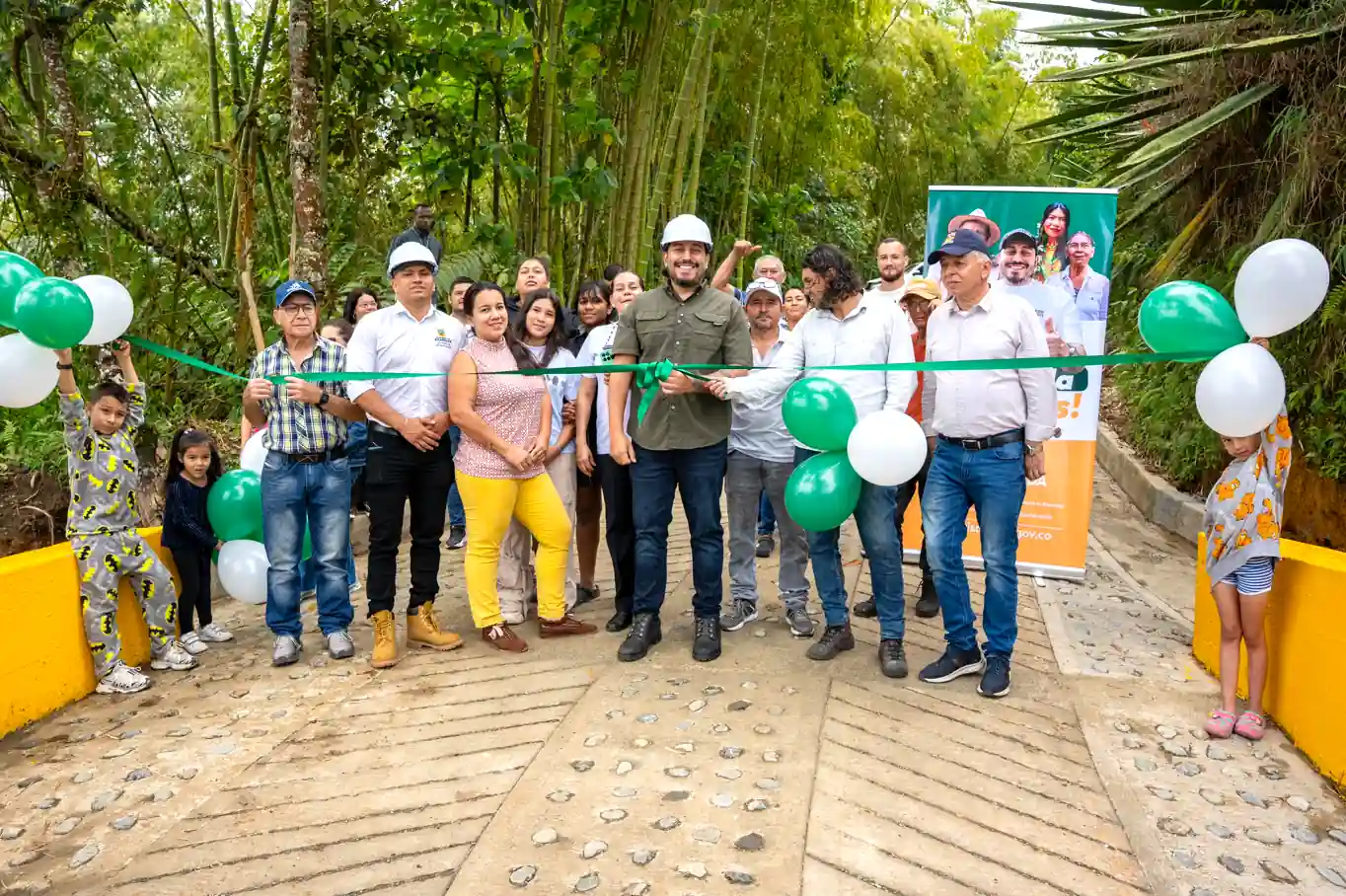 Vereda Monserrate Alto de Santa Rosa de Cabal ya disfruta de sus placas huellas