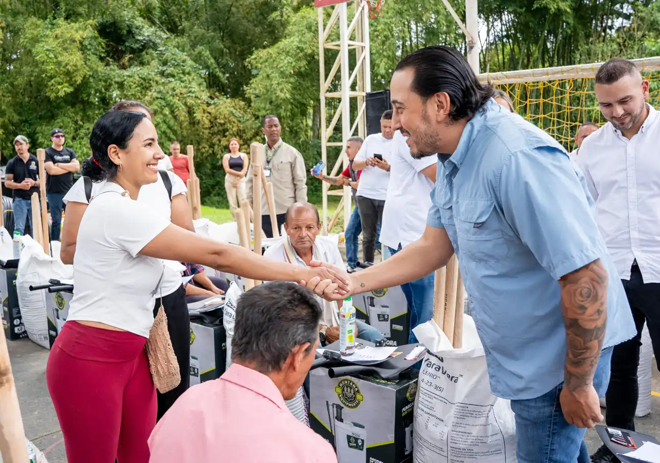 Ya son más de 3.200 familias campesinas risaraldenses beneficiadas con paquetes tecnológicos: La Bella en Pereira recibió apoyo