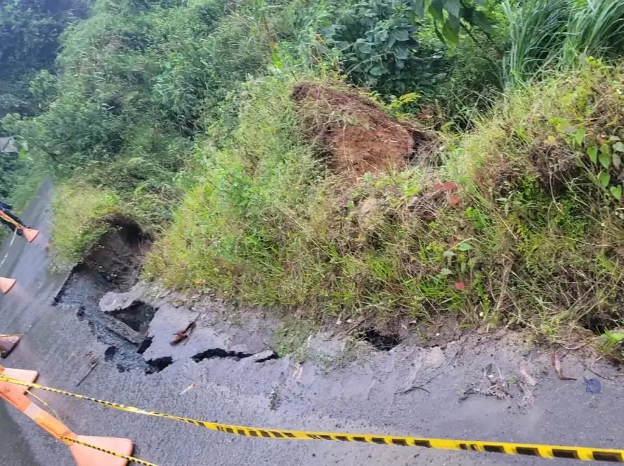 La vía hacia termales de San Vicente está siendo atendida por la Gobernación de Risaralda