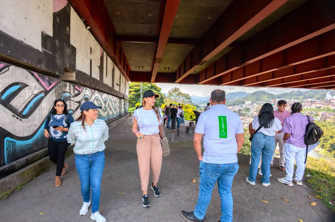 Ministerio de Comercio, Industria Turismo y autoridades locales avanzan en consolidar el barrio Otún como Destino de Paz