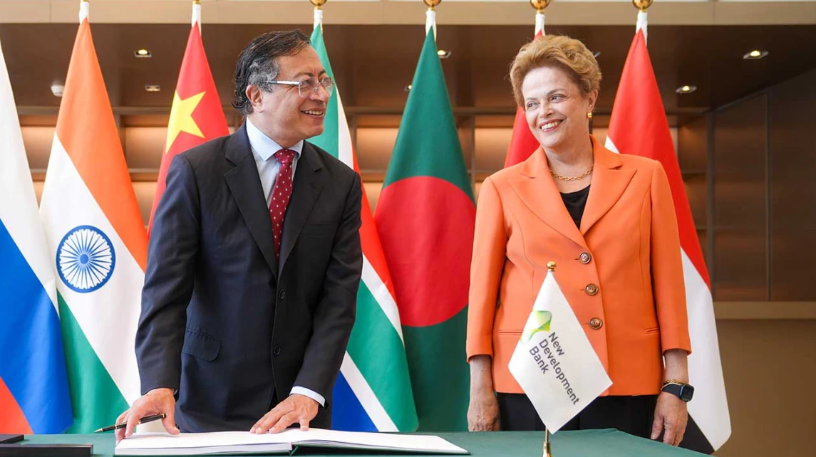 Colombia radica formalmente en China solicitud de ingreso al banco de los BRICS