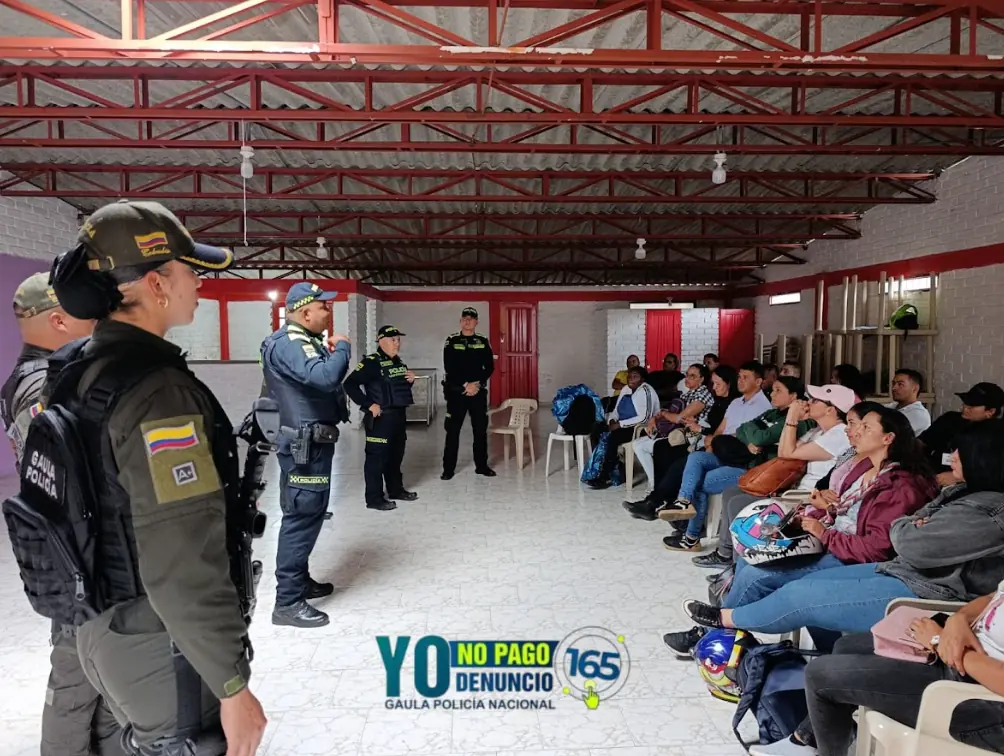Autoridades militares y comunidad educativa desmienten presunto reclutamiento ilegal