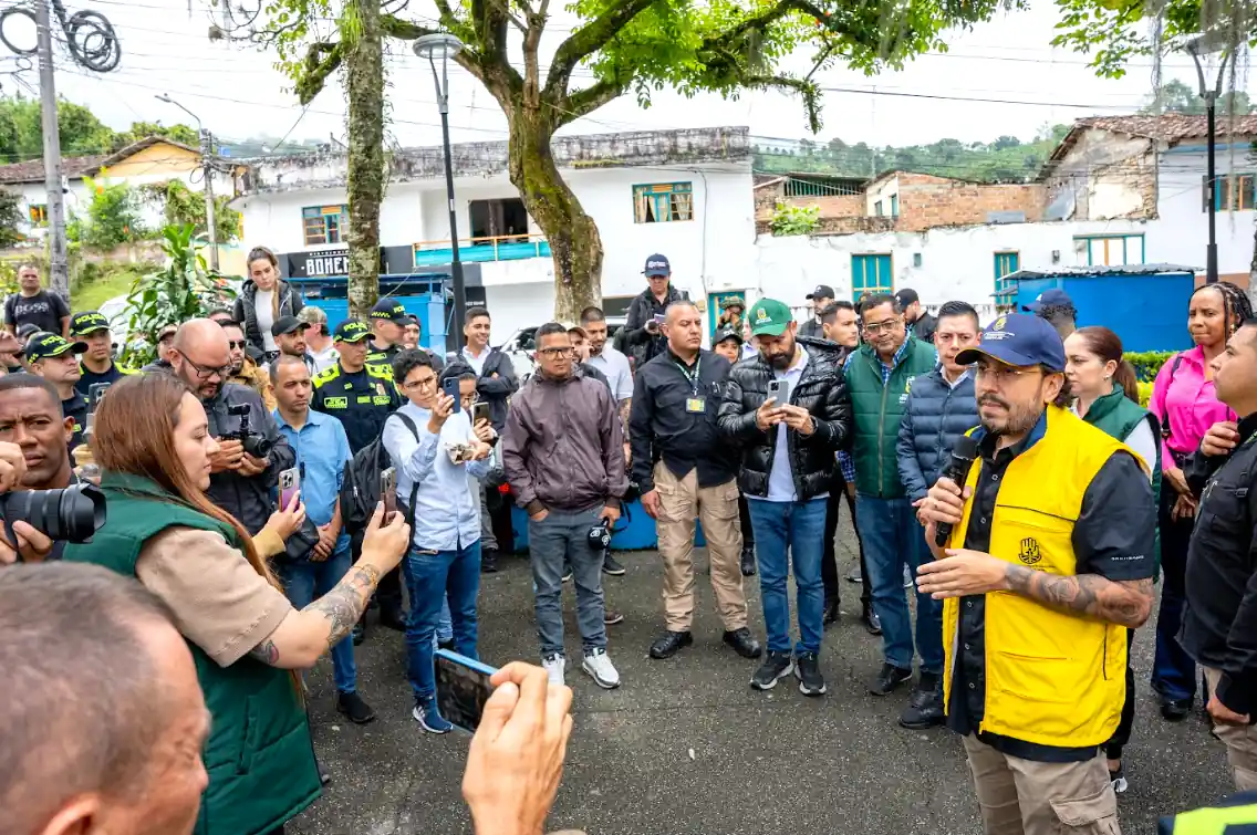 Más de 100 técnicos de la secretaría de Desarrollo Agropecuario llegaron a Belén de Umbría para brindar apoyo y esperanza