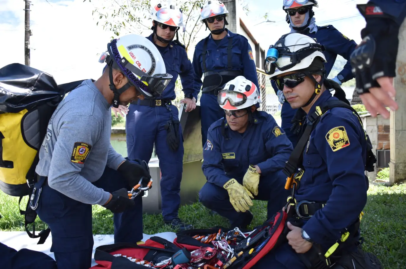 Bomberos Oficiales Pereira se preparan para la reacreditación del grupo USAR COL-22