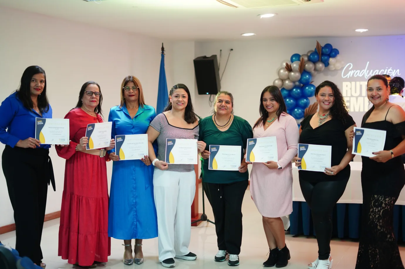Historias de transformación: Cuidadoras culminan su formación como emprendedoras – Ruta de Emprendimiento para Cuidadoras – Comfamiliar Risaralda