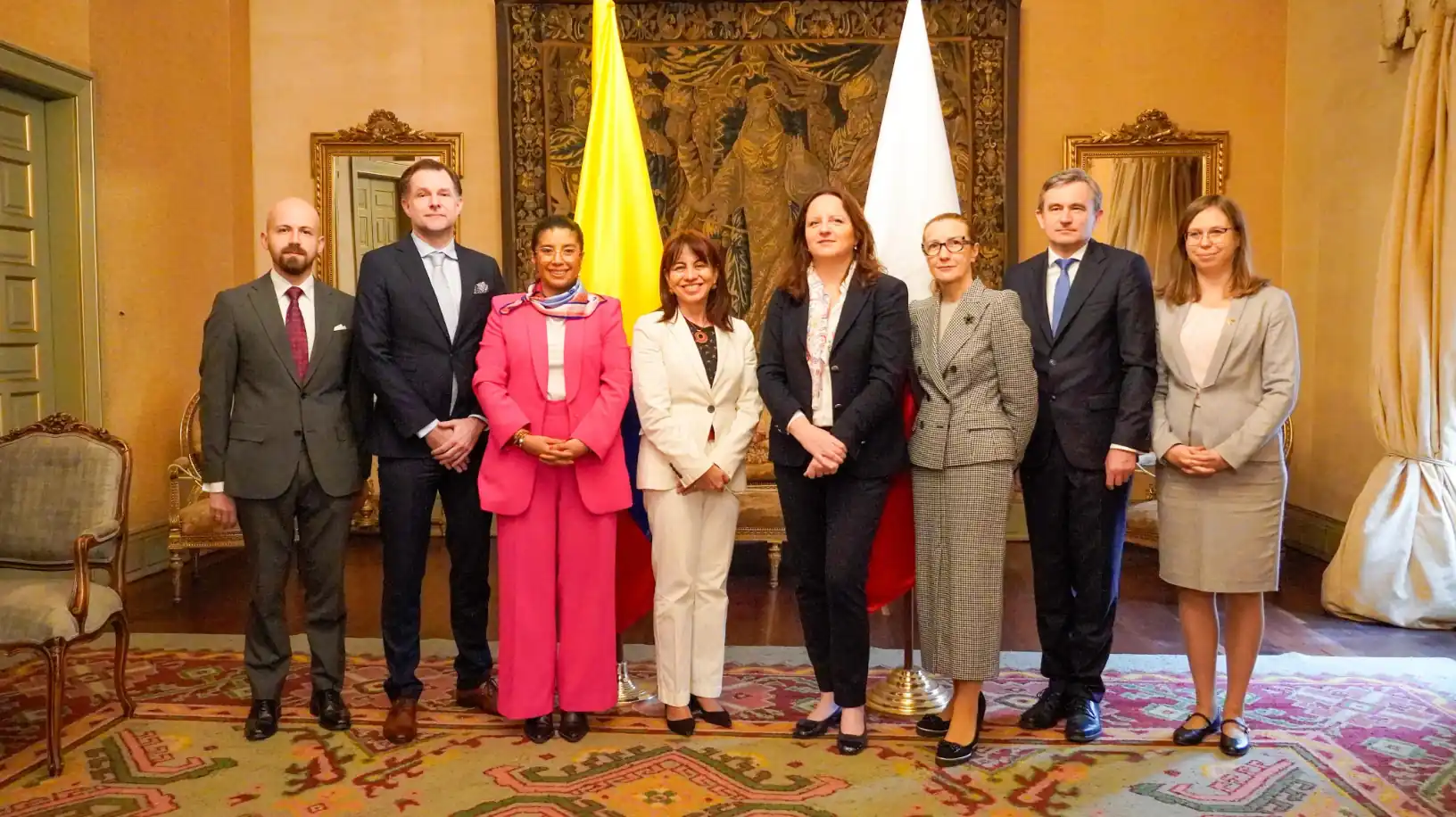 Con panel académico se fortalecen los lazos de cooperación y el entendimiento mutuo con Polonia