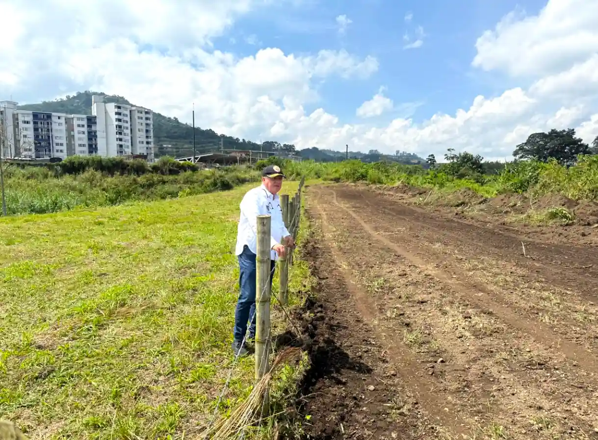 Alcalde de Dosquebradas impulsa la conexión entre alta Pradera y barrio las Violetas