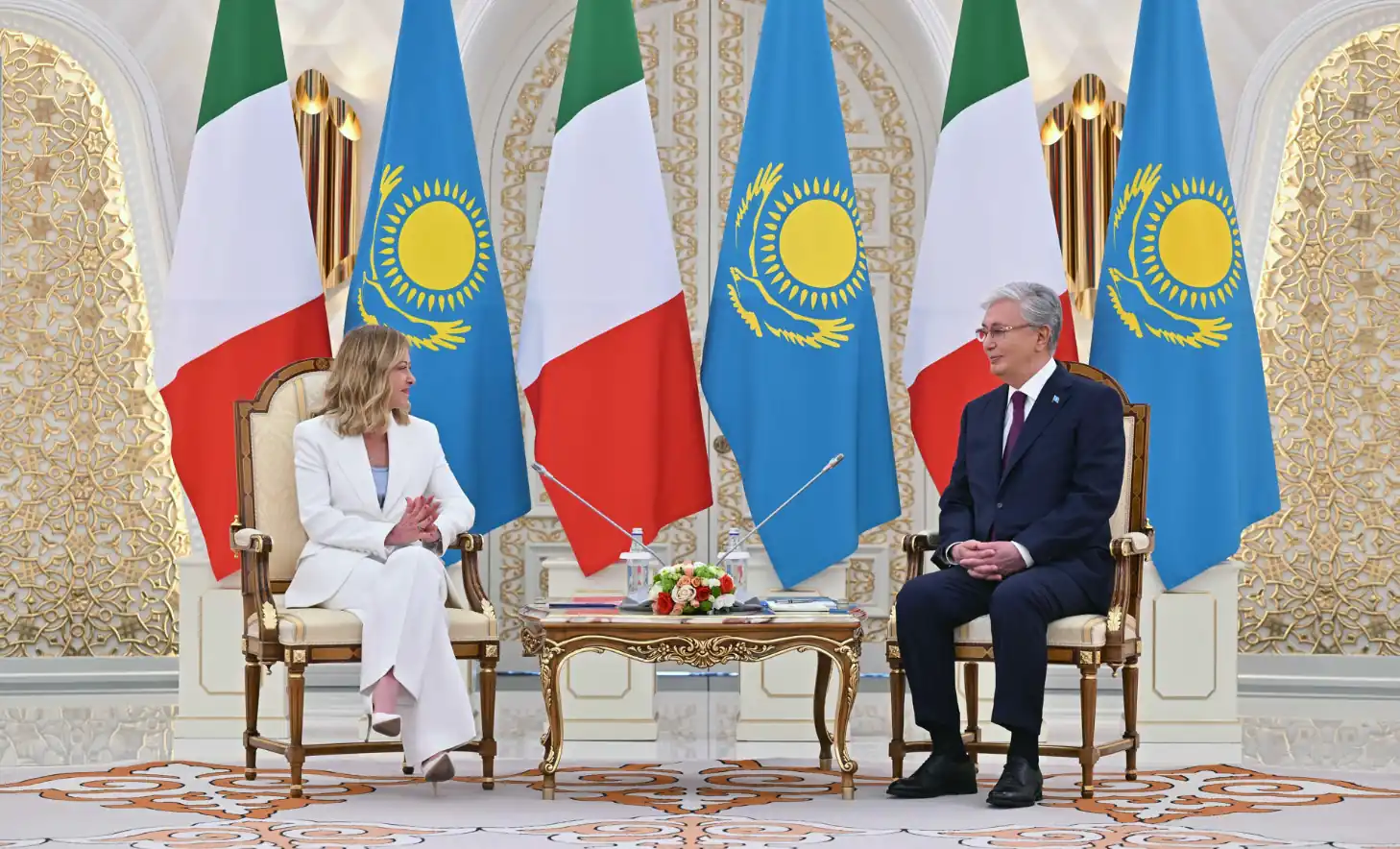 Kazajistán e Italia cooperarán en el ámbito de «minerales y materiales críticos»