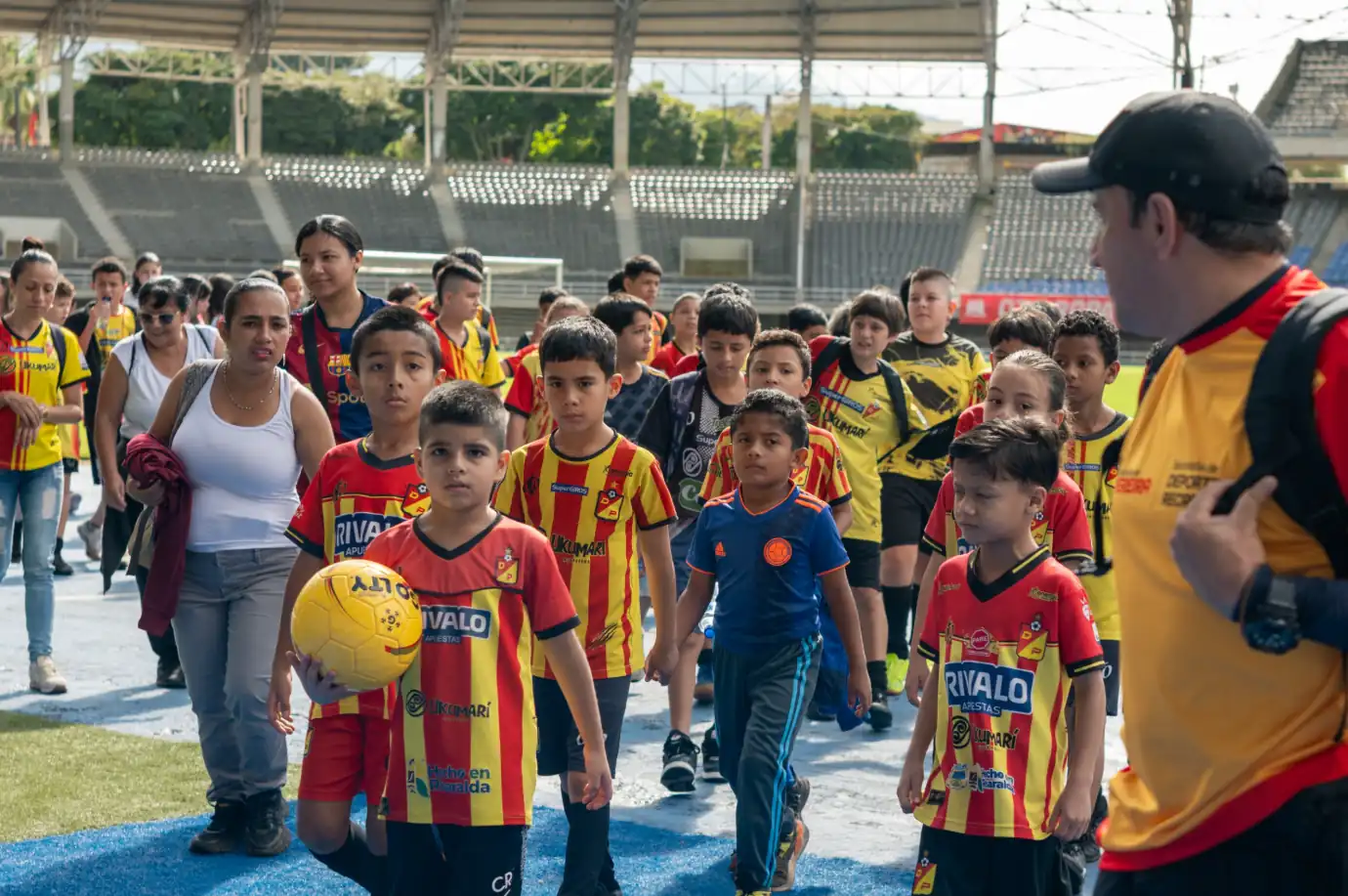 Niños y niñas de Pereira disfrutaron del Festival de Fútbol en el marco de las vacaciones recreo-deportivas