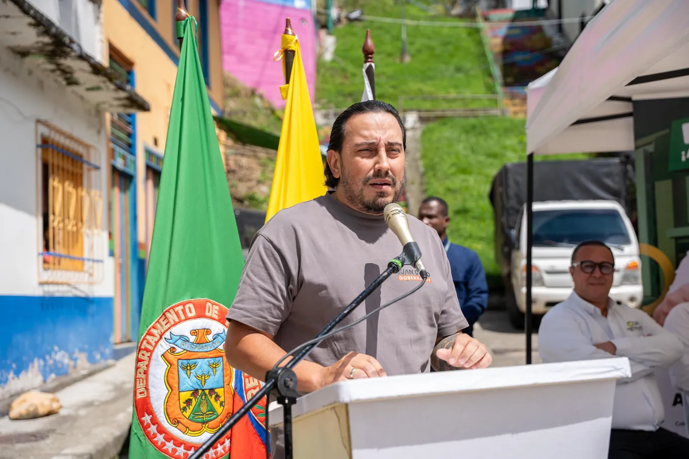Gobernador Juan Diego Patiño Ochoa entregó a La Celia su renovada Casa Comunal