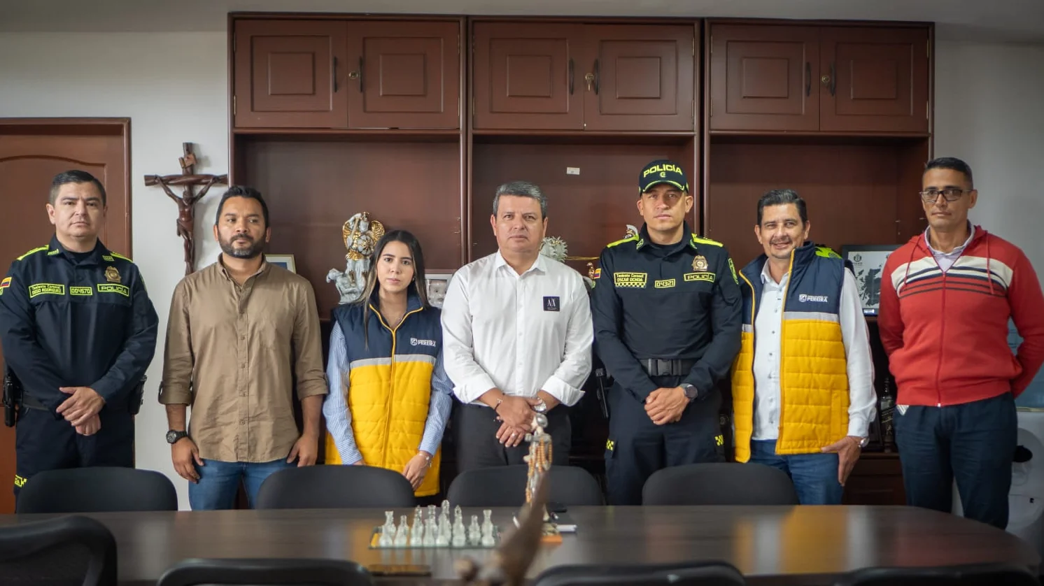 Alcaldía de Pereira oficializó pago de recompensa por denuncias que llevaron a la captura de 6 personas