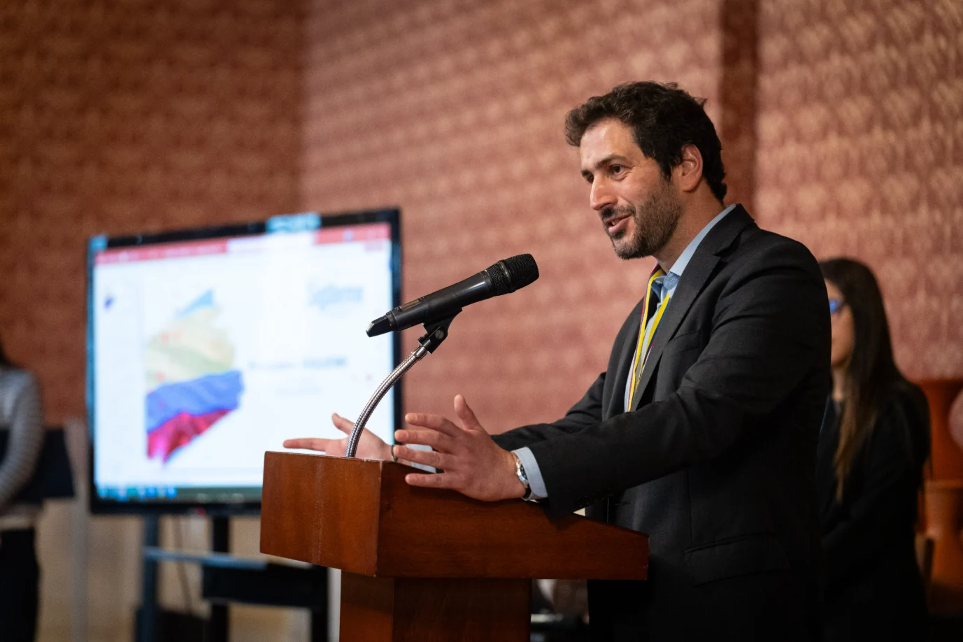 Cancillería de Colombia abre sus puertas a los jóvenes: encuentro “Jóvenes Embajadores Globales” impulsa el interés por la diplomacia