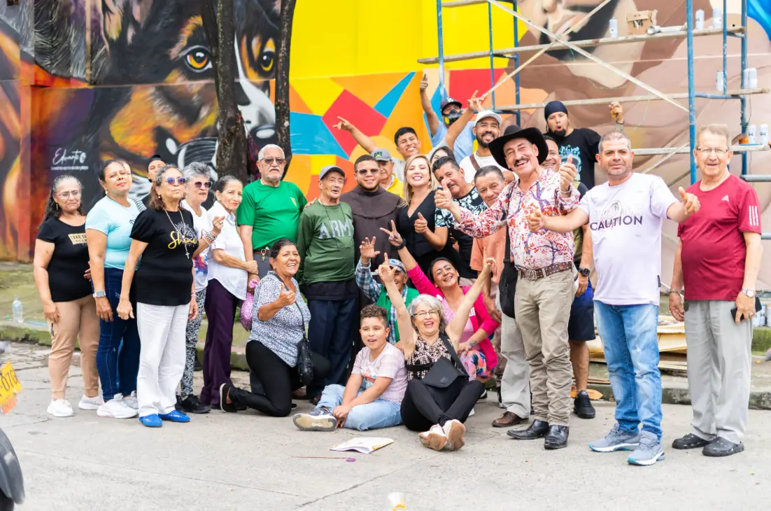 Culminada la cuarta edición de Los Colores de la Perla, la ciudad sigue embelleciéndose en un trabajo conjunto entre artistas y comunidad