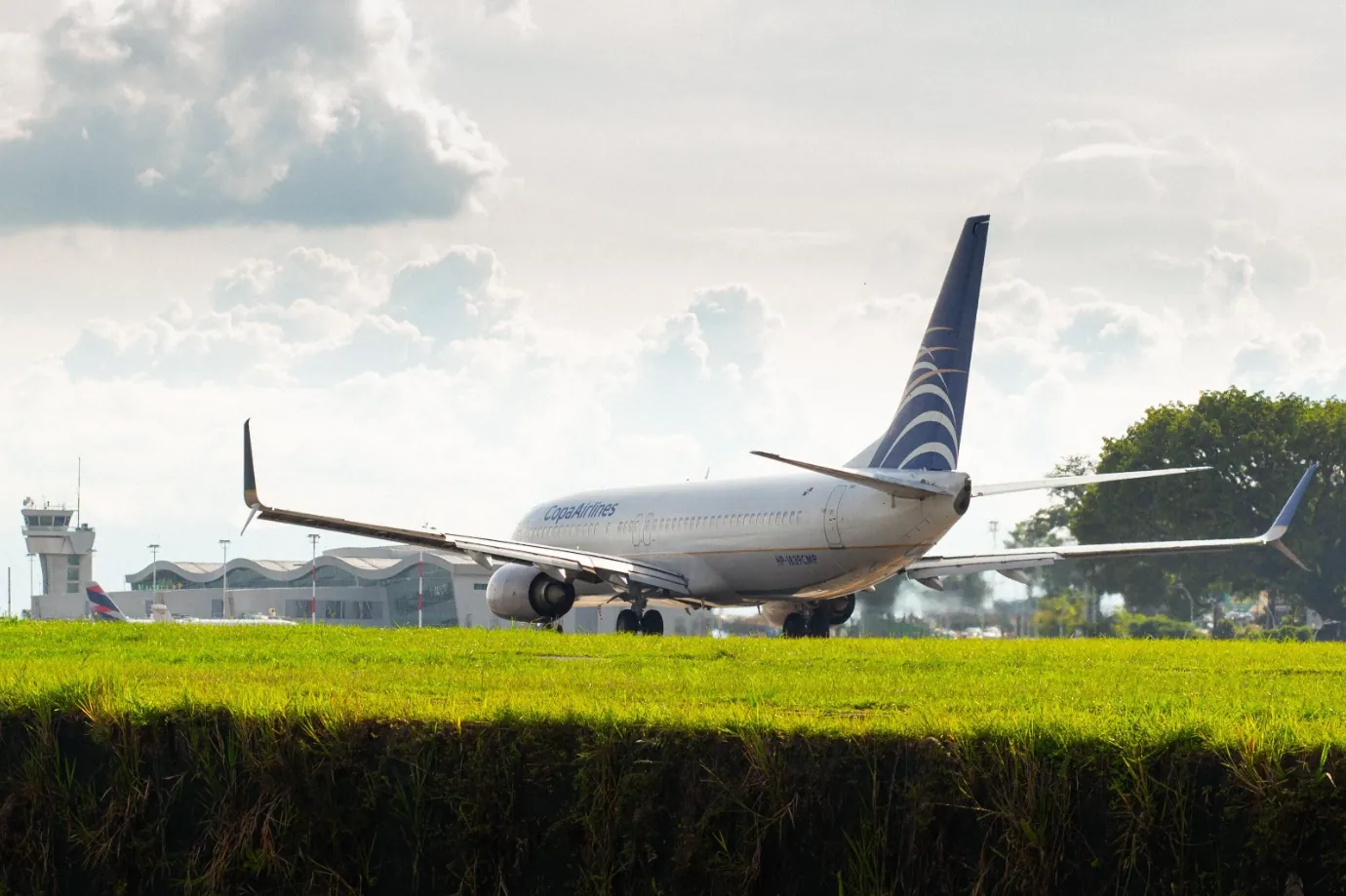 Aeropuerto Internacional Matecaña amplía frecuencias de vuelo hacia Panamá durante temporada vacacional