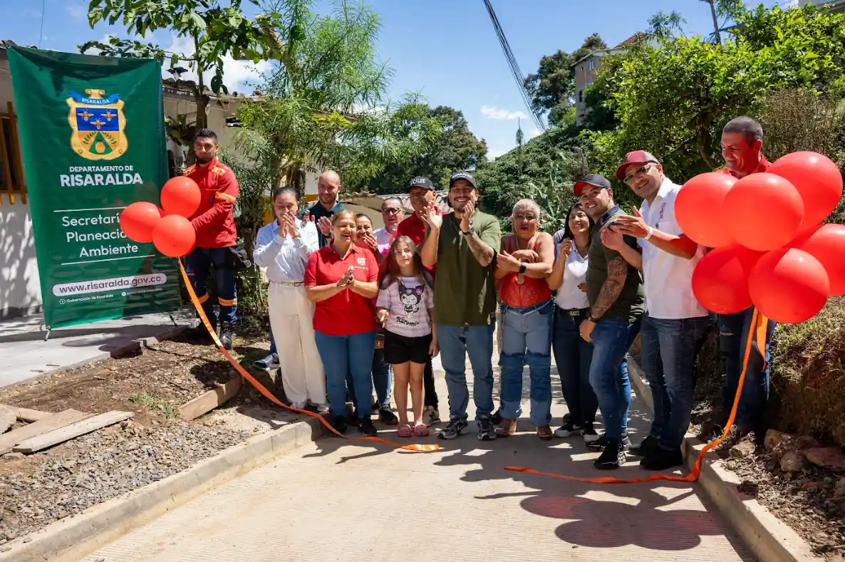 Gobernador de Risaralda entrega obra que soluciona problemas históricos de agua en Apía